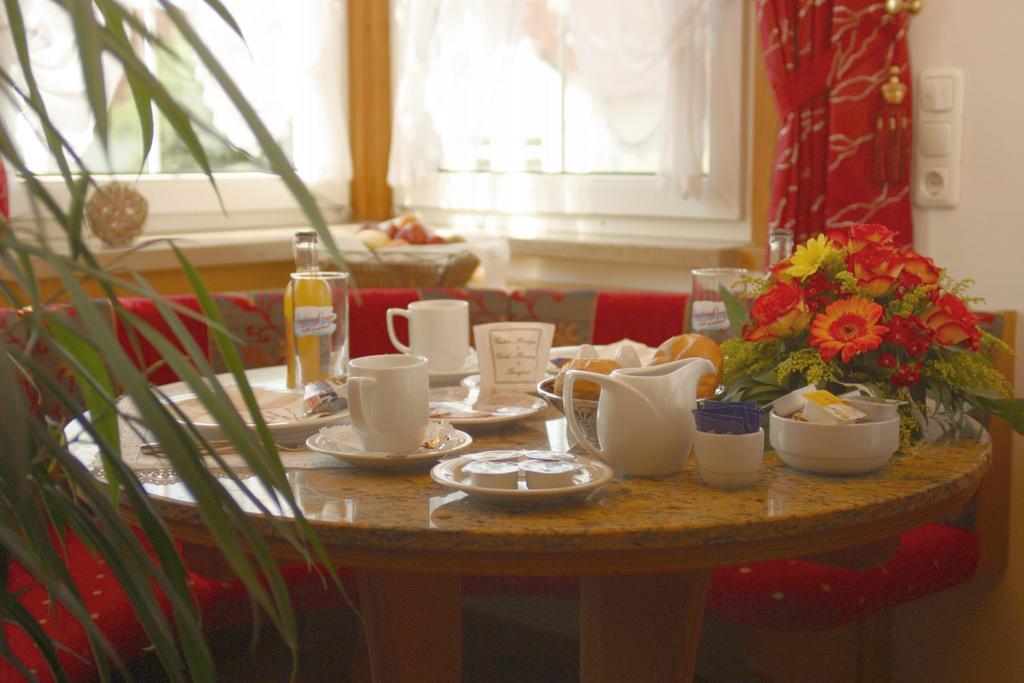 AppartementPension Zum Zacherl Feldkirchen  Zimmer foto
